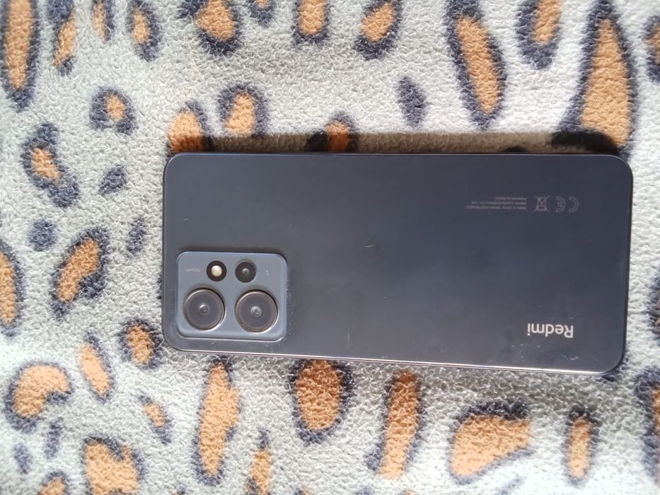 Продам телефон Redmi 12