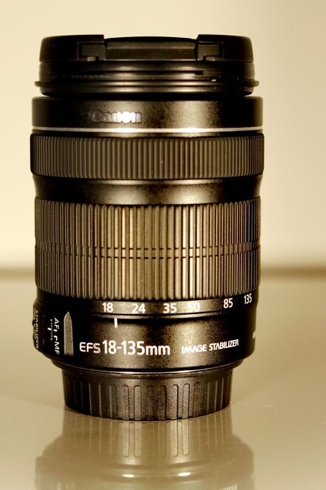 Canon 18 135   3.5 5.6  is  stm