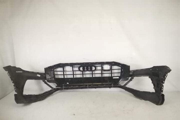 Предна броня Оригинална С Централна Решетка На Радиатора В Добро Състо