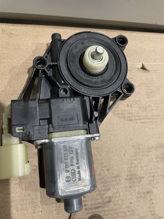 Motoras macara geam Ford Fiesta