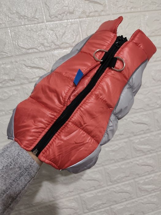 Geaca impermeabila pentru câini