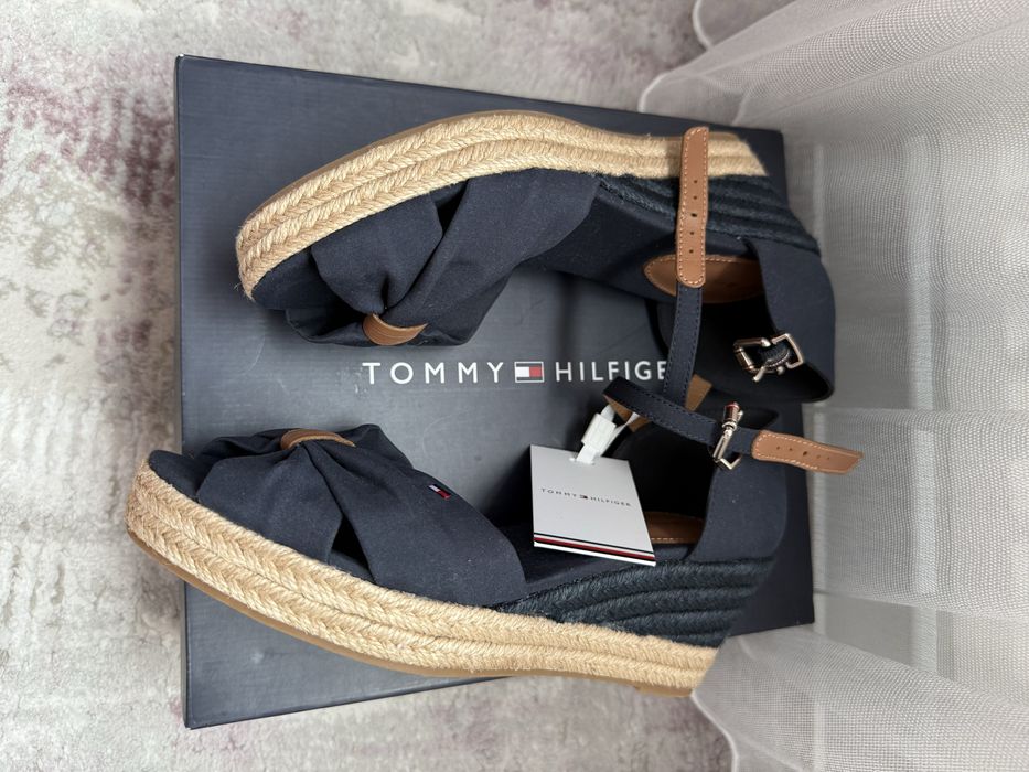 Sandale Tommy marime 39