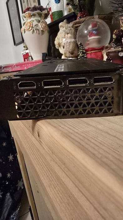 Vandut- Placă video Lenovo GeForce RTX 3060 – 12GB GDDR6 2 bucati