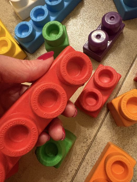 Меки и твърди мега блокс 48 бр.за деца над 1 г.