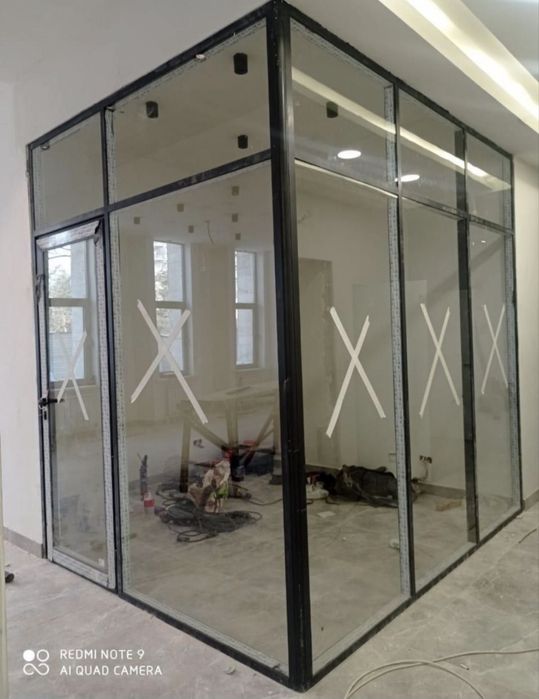 Витражи, перегородки, двери под ключ