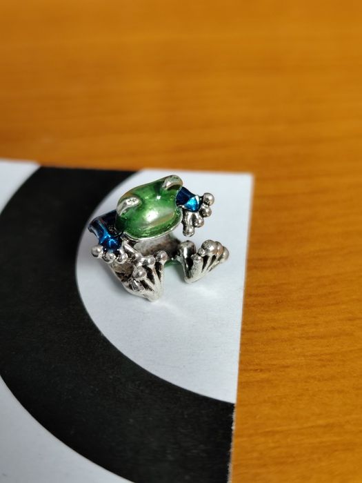 Pandora талосман ,,целуни ме"