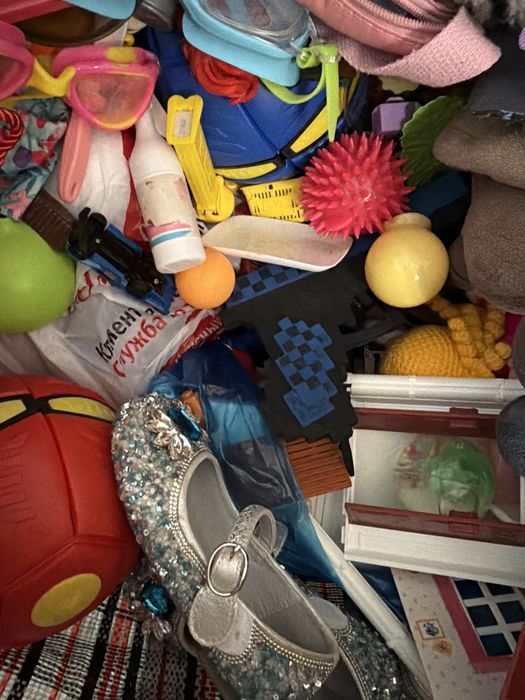 Б/у игрушки для девочек, чуть чуть для мальчиков