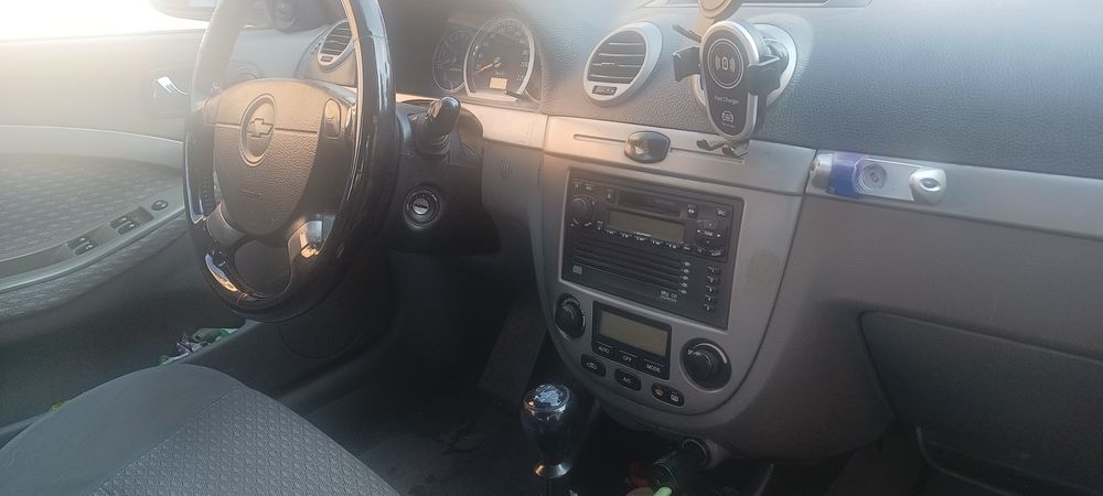 Продавам Шевролет Нубира 1.6 газ бензин