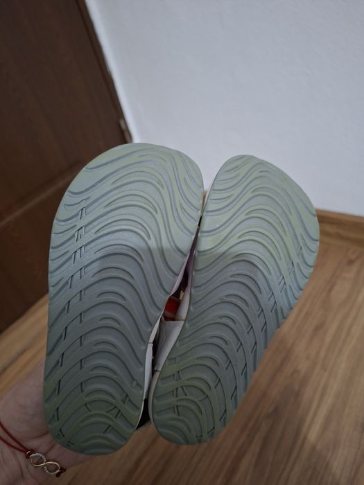 Incaltaminte fetita 27