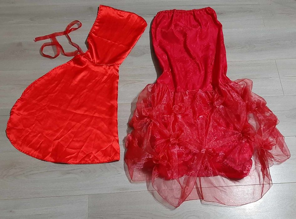 Costum Scufita Rosie - marime 5 - 10 ani