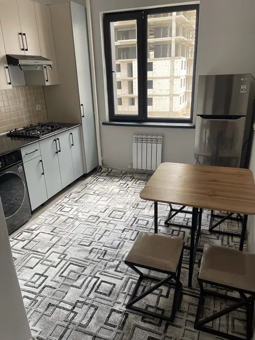 Stol va stullar sotiladi!