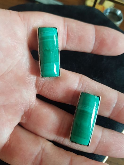 2  butoni camasa argint masiv,piatra malachit,eleganti