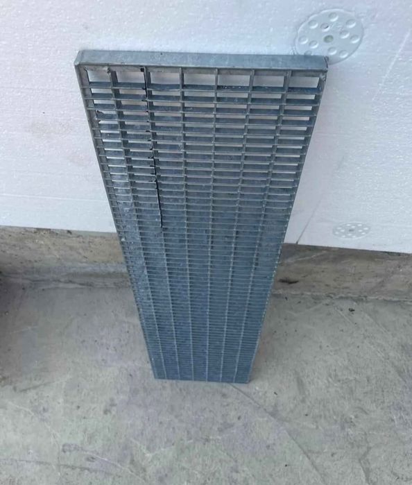 Trepte zincate 88x27