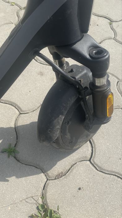 Vând doua trotinete ninebot