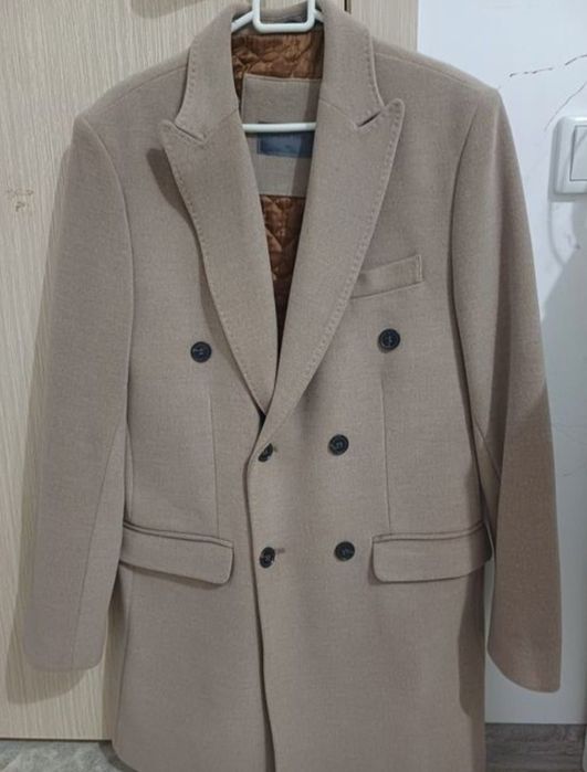 Продам мужское пальто размер 50