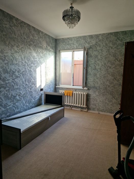 Карасу 6, 1/2/2 с мебель с ремонтом торг уместен 
Недалеко от базарчик