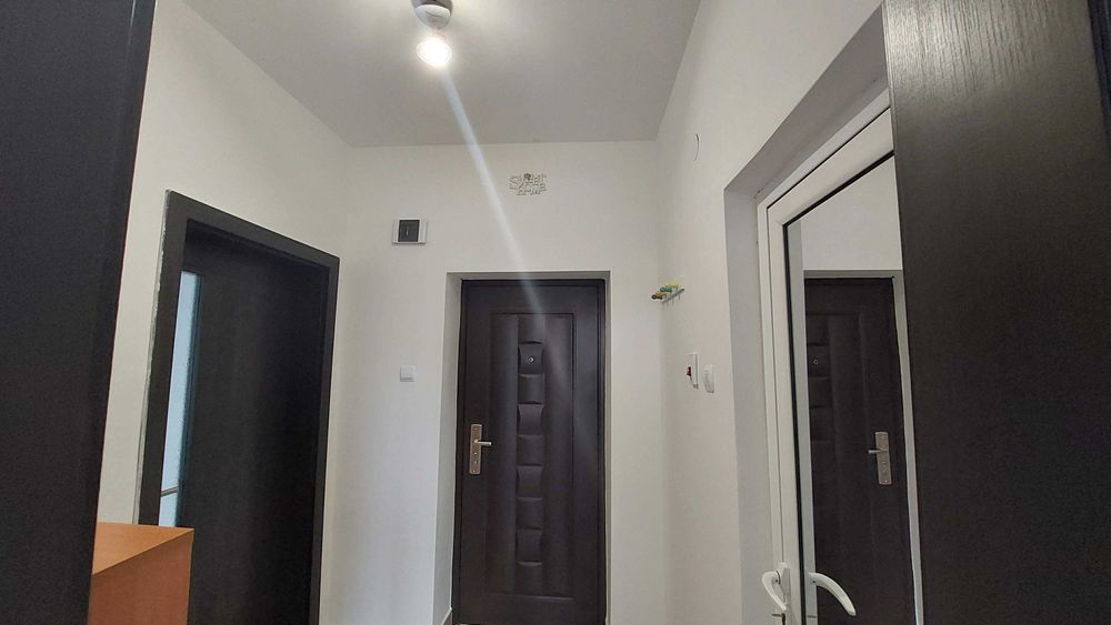 Дава се под наем Двустаен апартамент в Благоевград, Идеален център - 70 кв.м за 459 € - Снимка #12