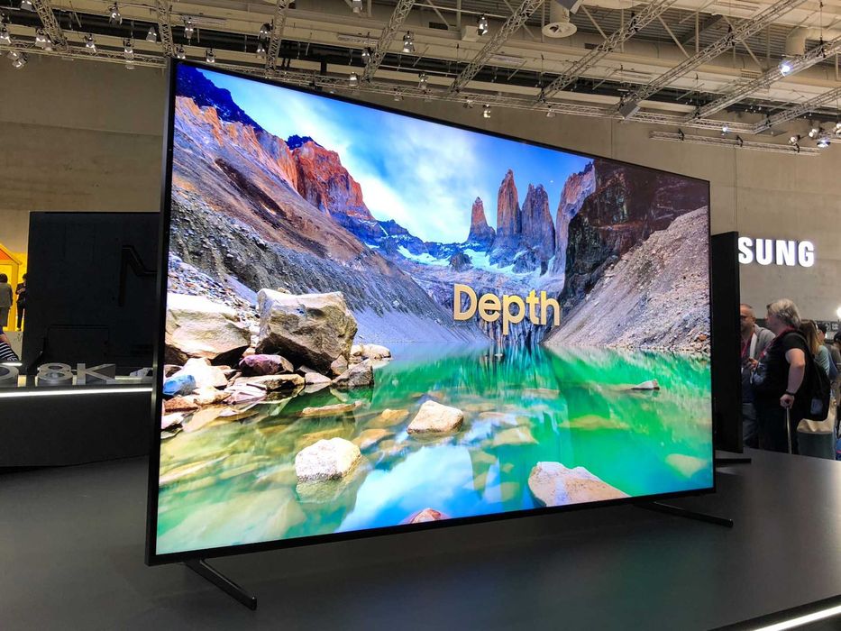 Телевизор 82 дюйма (208 см) Samsung