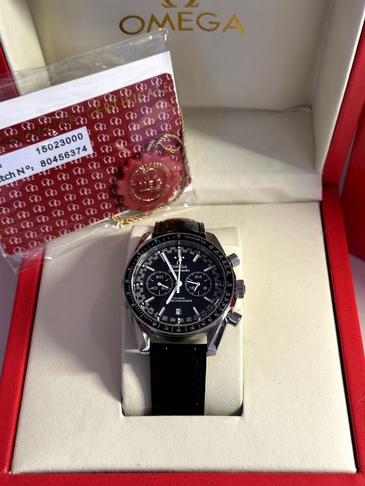 Часы Omega Speedmaster аналоговые