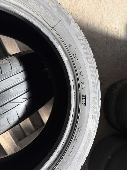 2x Anvelope Vara 205/55 R17 - Bridgestone Turanza T001 cu steluta BMW