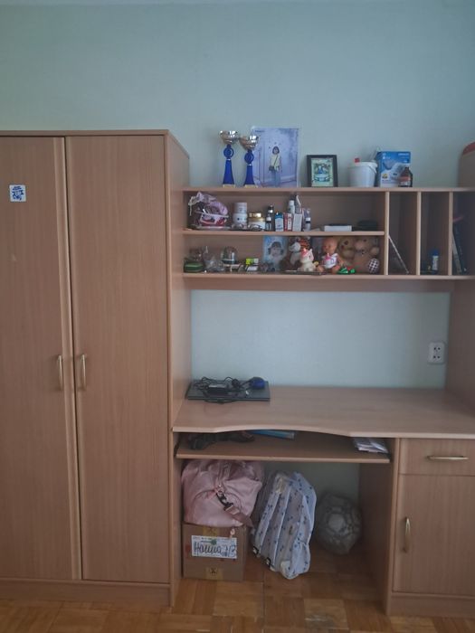 Компьютерный стол в отличном состояний