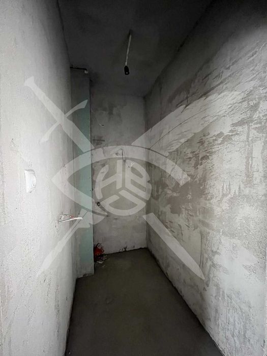 Продава се Четиристаен апартамент в Варна, Цветен квартал - 131 кв.м за 1756 €/кв.м - Снимка #6