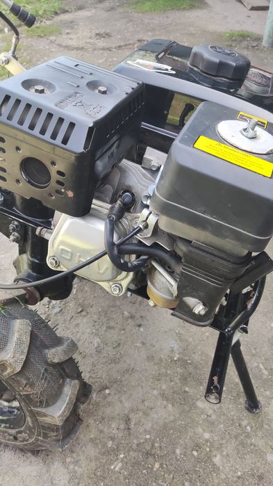 Продам мотоблок Huter MK8000