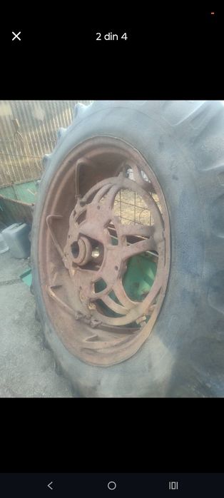 Vând genti tractor u650