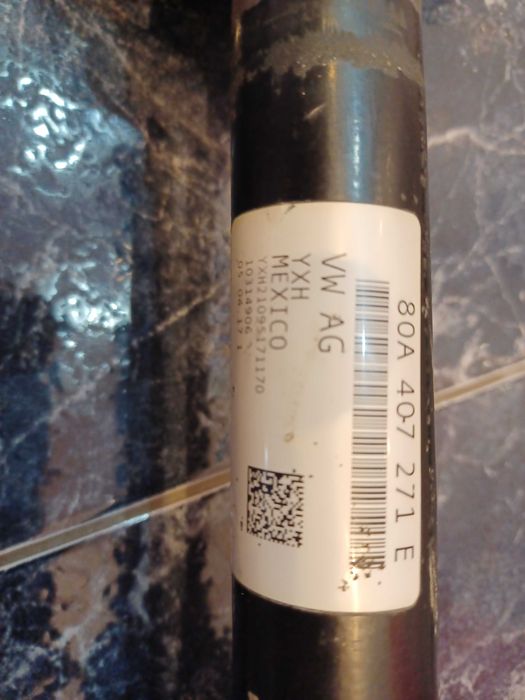 Полуоска за Audi Q5 80А II FYB 16-20 NEW с номер 80A407271E