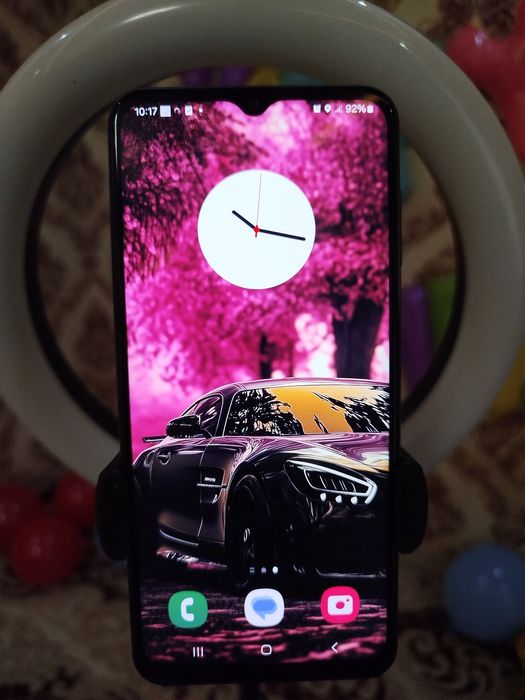 Samsung A13 sotiladi arzonga sifatli telefon.
