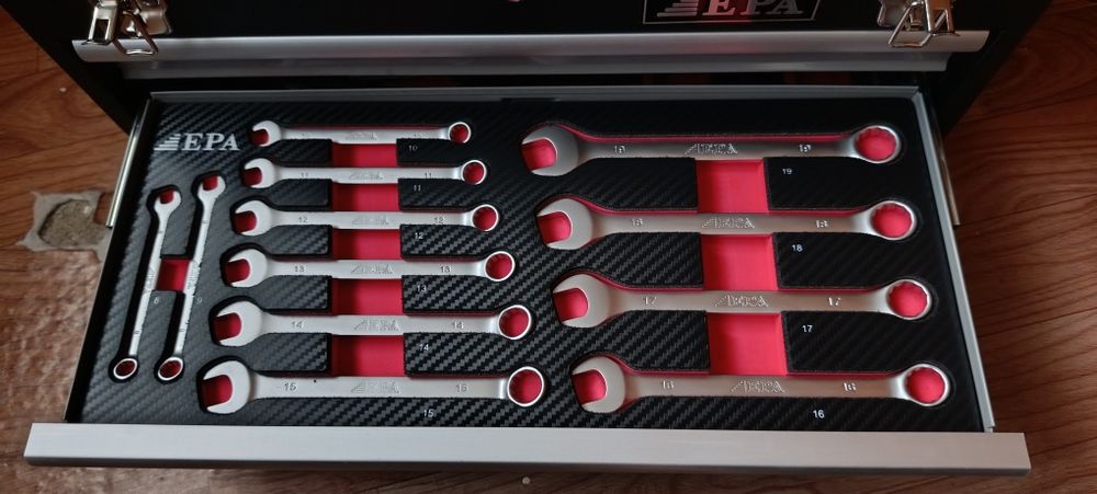 Продам новый инструмент