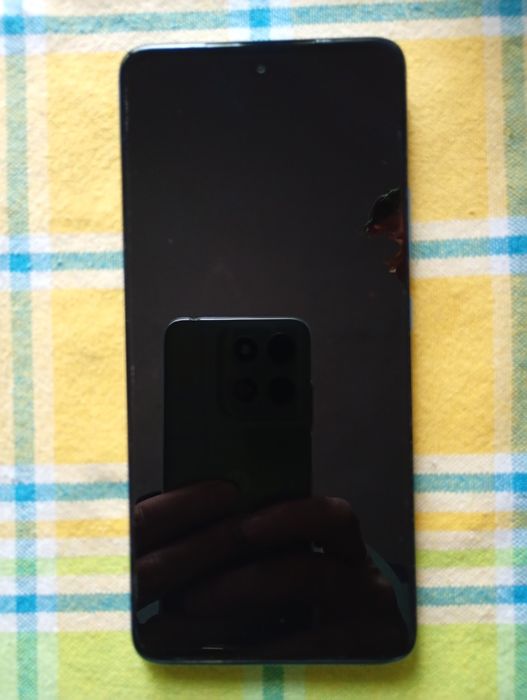Продавам Motorola g72 256GB