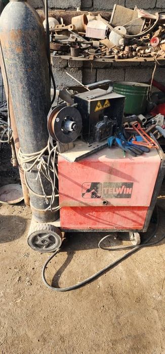 Кемпинг Telwin итальянский