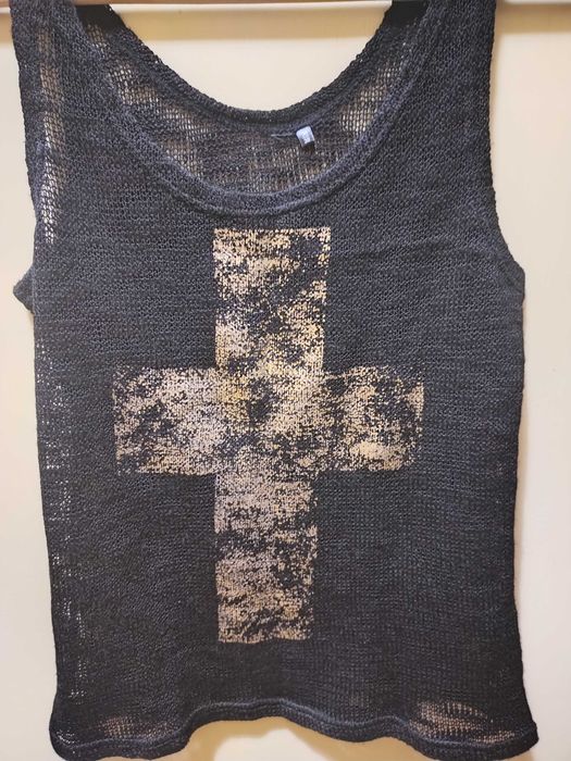 Потник с златист кръст