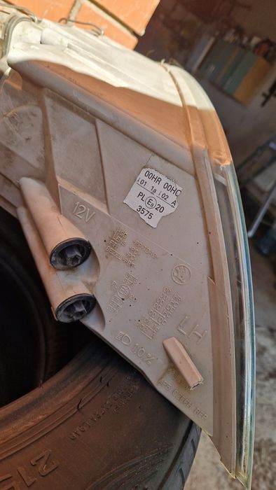 Продам фары шкода А5  до рест