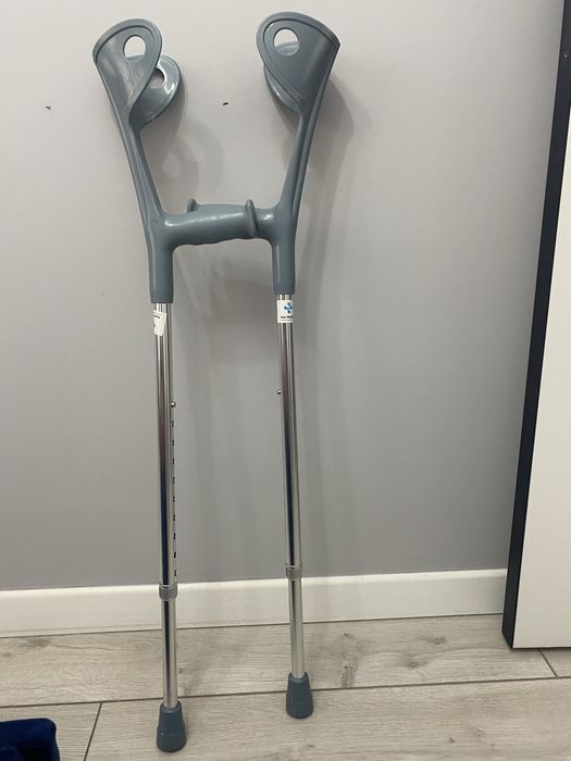 Костыли локтевые и подмышечные