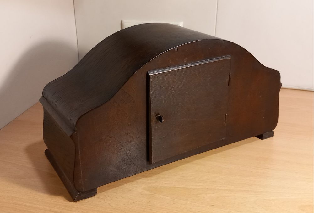 Старинен часовник