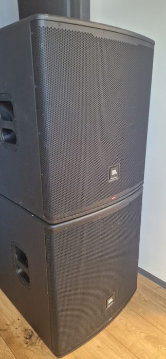 Vînd subufar amplificat jbl 718 s