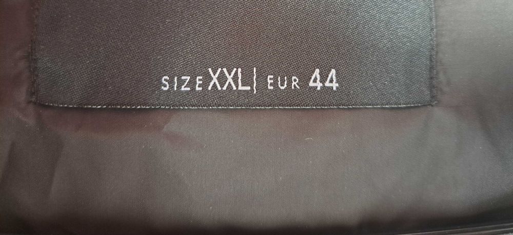 Vand jacheta dama umplutura poliester, de iarna, XXL, cu eticheta