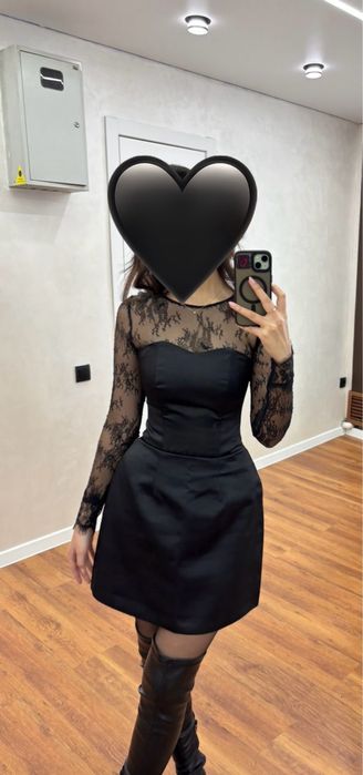 Продам платье на корсете черное