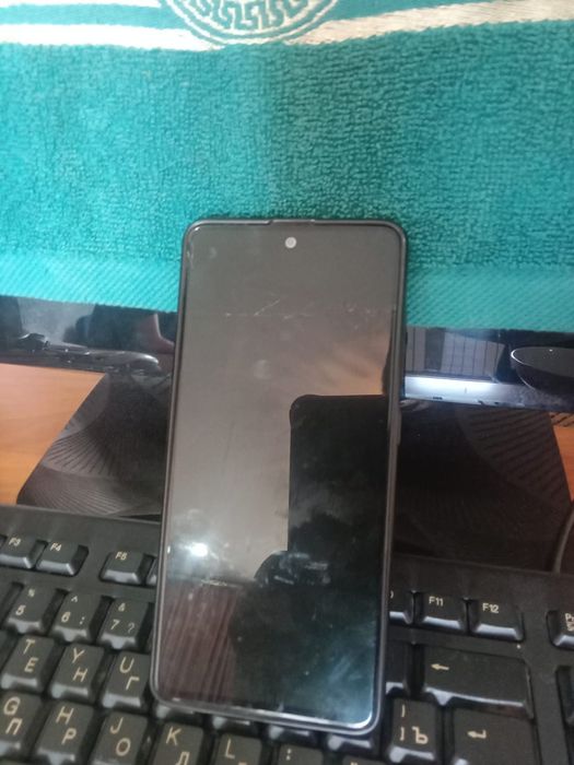 Самсунг а51 телефон 64гиг