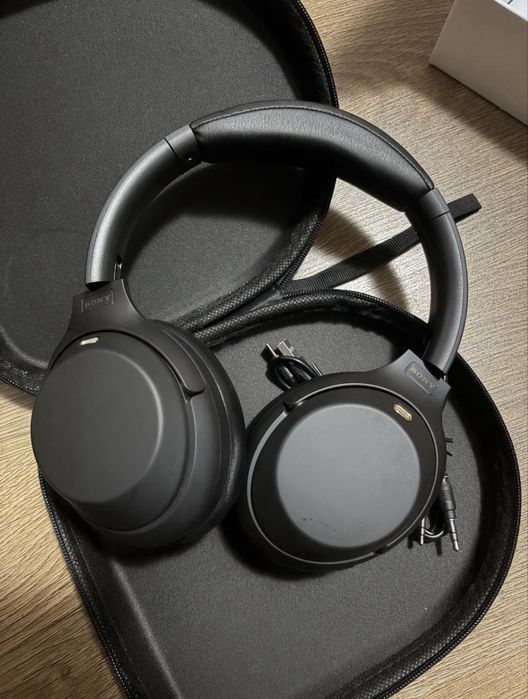 SONY WH-1000XM4 слушалки нови без забележка