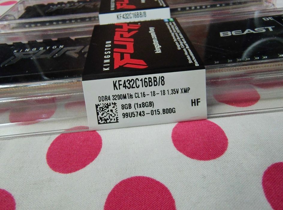 Kit Memorie Ram Fury Beast 16GB  DDR4 3200MHz, noi.