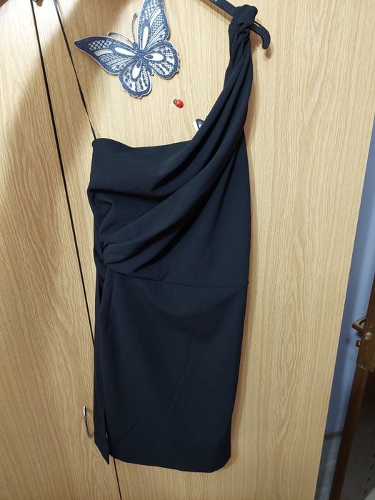 Rochie asimetrica noua