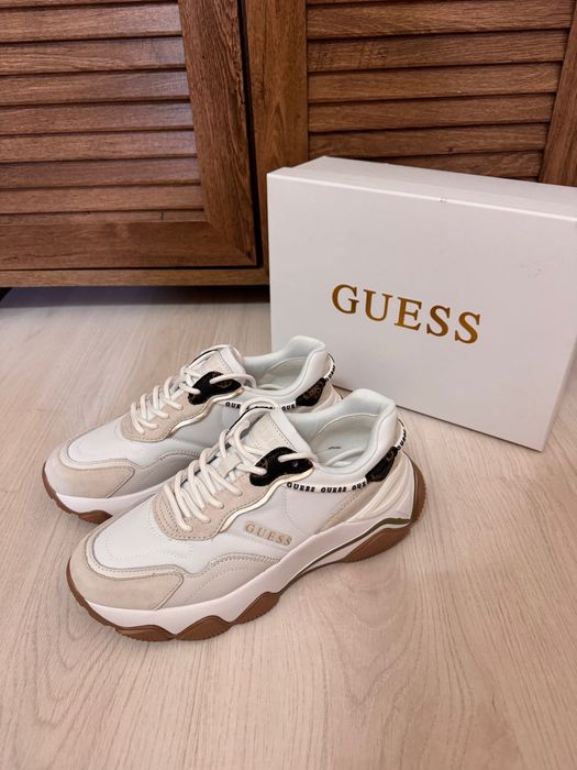 Оригинални дамски обувки Guess 38 Нови