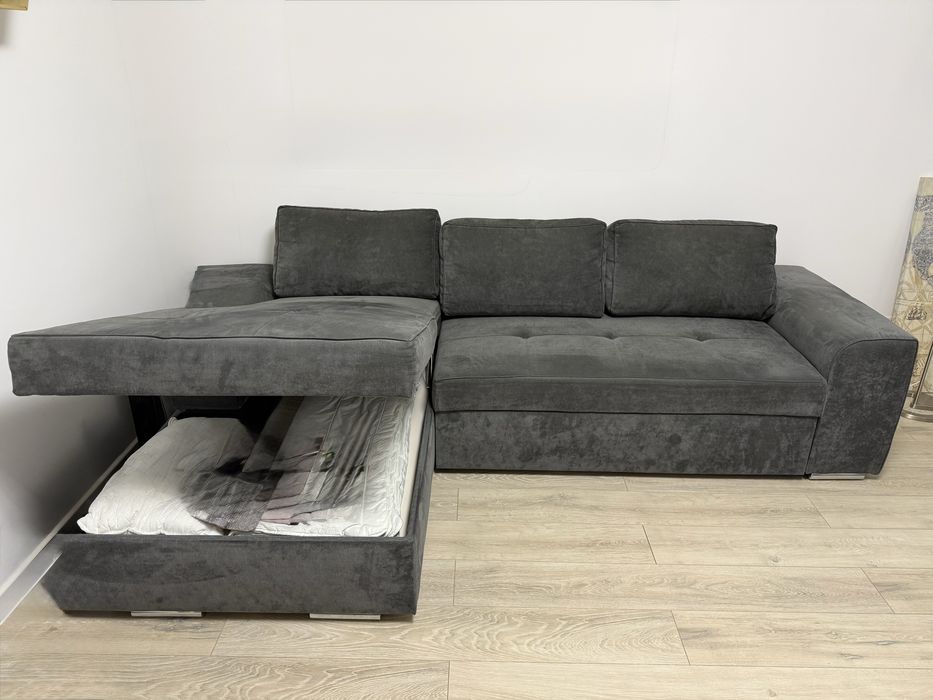 Coltar / canapea extensibil gri 3 locuri