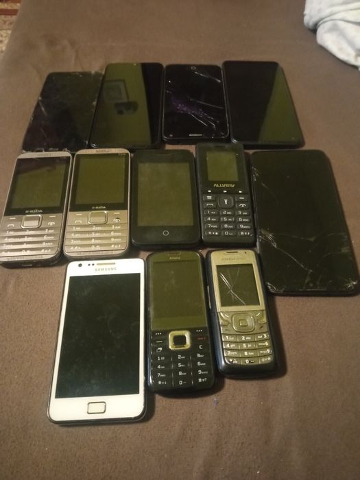 Telefoane pentru piese