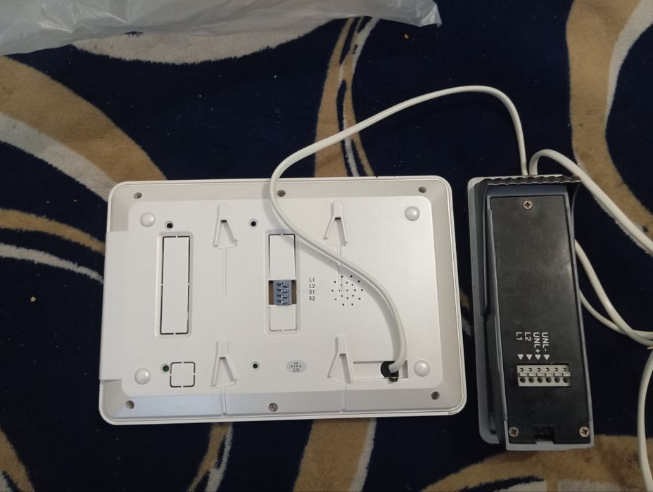 Продам видео домофон