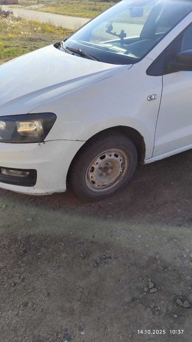 Volkswagen Polo 2015 года