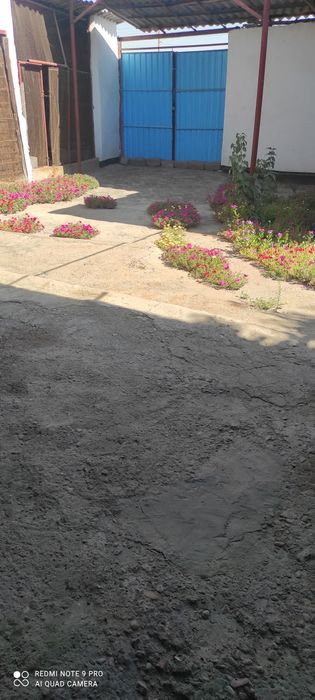 Продается дом в г Ахангаран 6 соток  все коммуникации, не дорого.